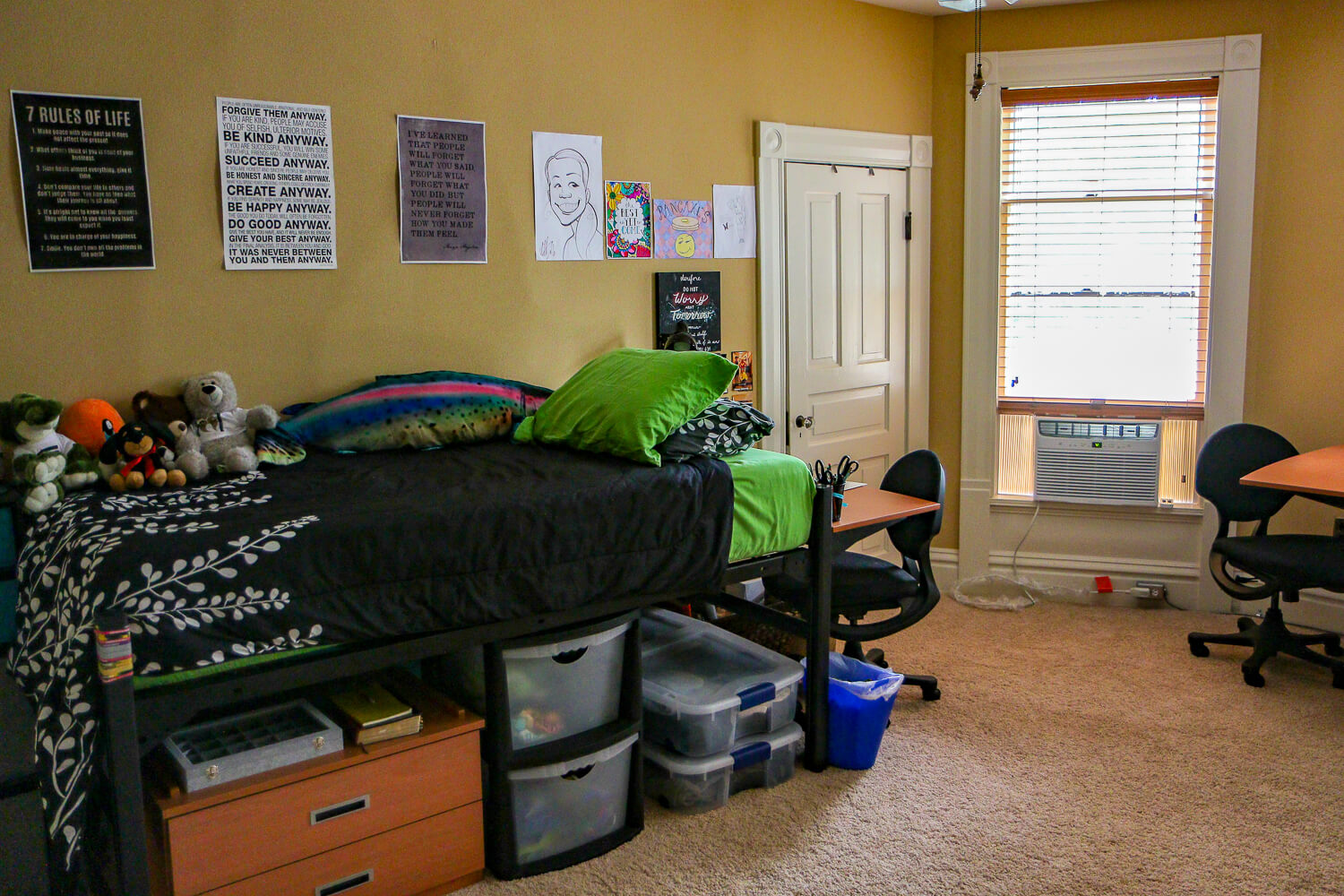Gillette House Bedroom - 1